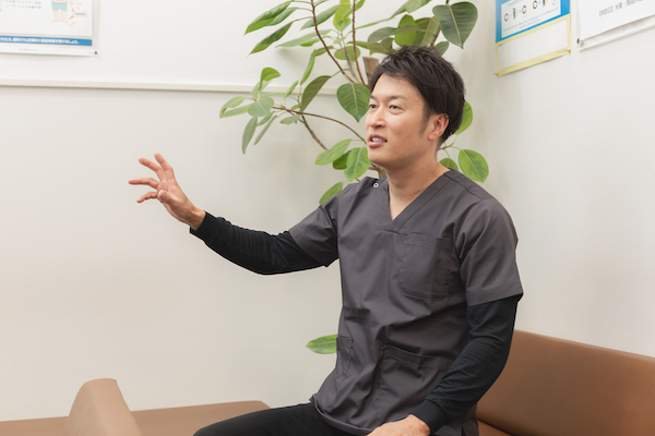 まぶたがピクピクするのはなぜ?